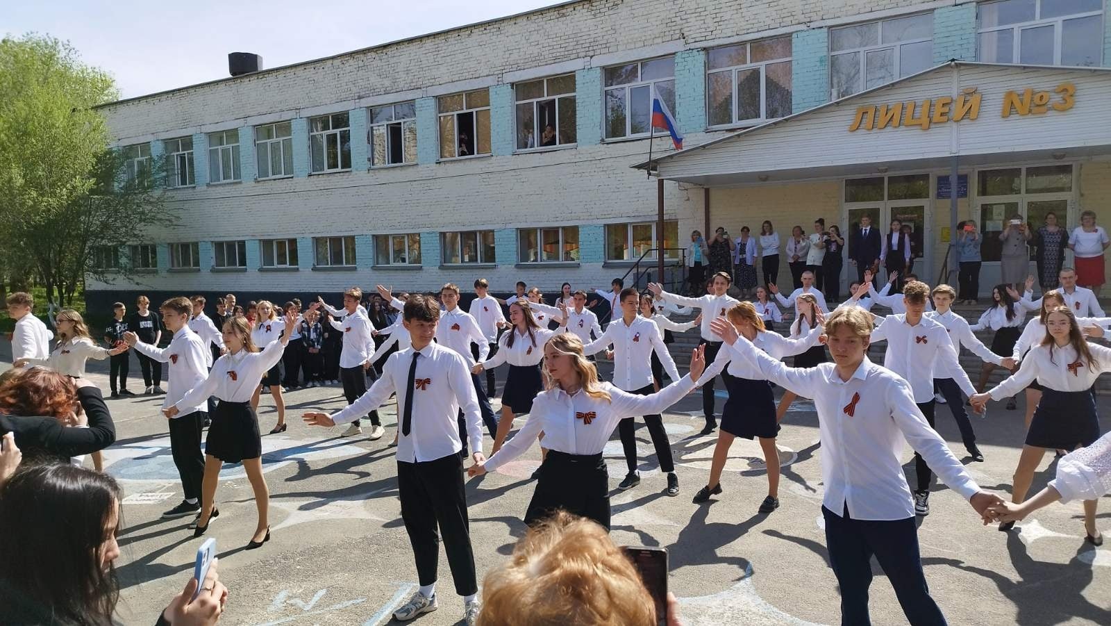 Акция «Вальс Победы».