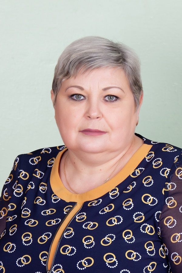 Новикова Елена Яковлевна.